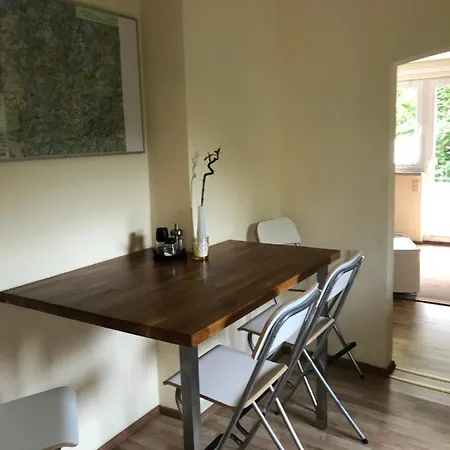Schone Kleine Ferienwohnung Am 부스트로우